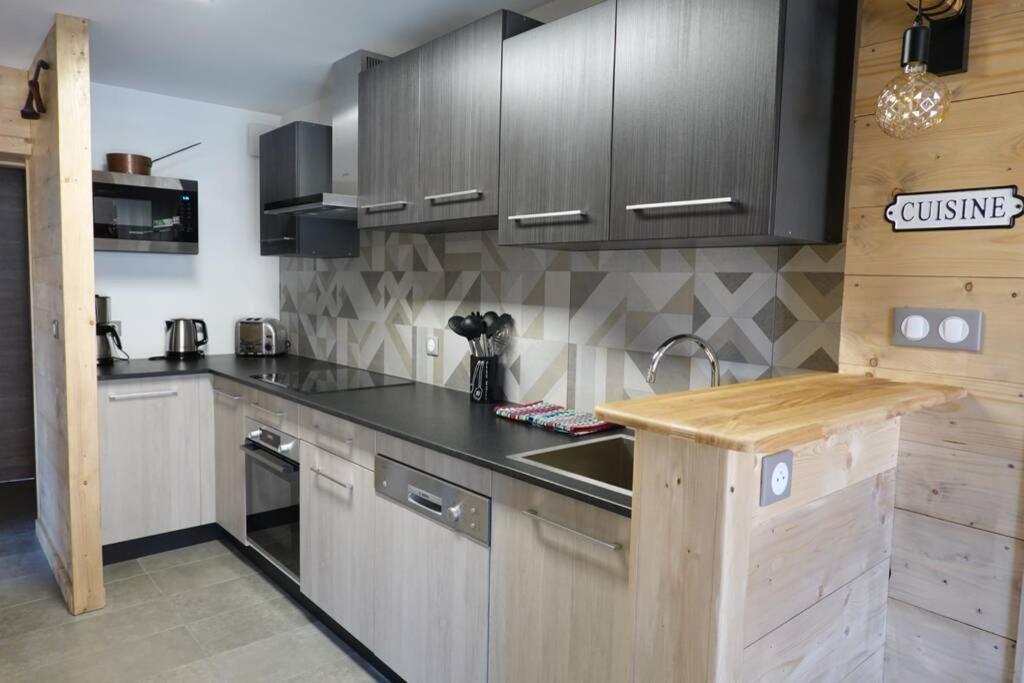 Appartamento Les Balcons Montagnards Ax-les-Thermes Esterno foto